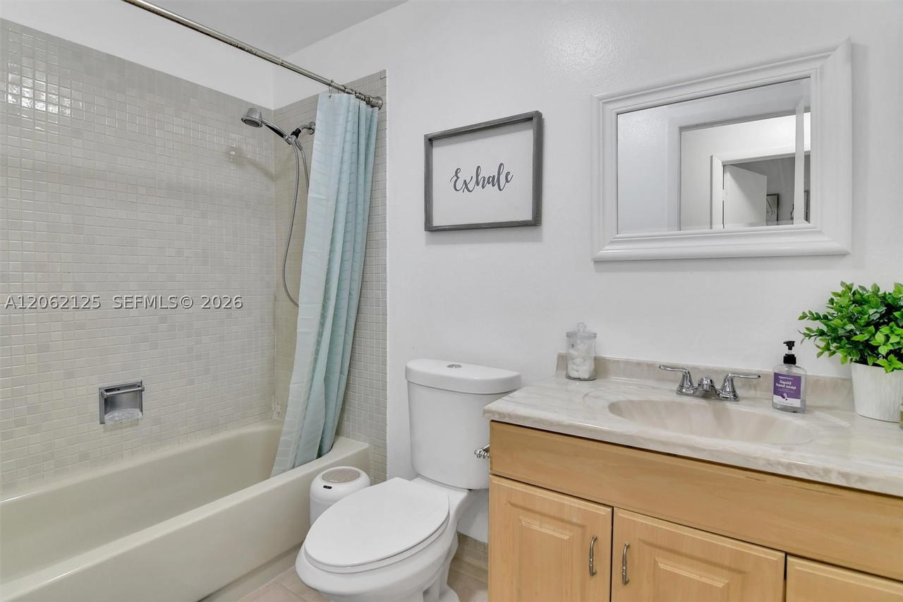 Real estate property located at 11743 112th Ter, Miami-dade, Woodstock Townhomes Sec 1, Miami, FL