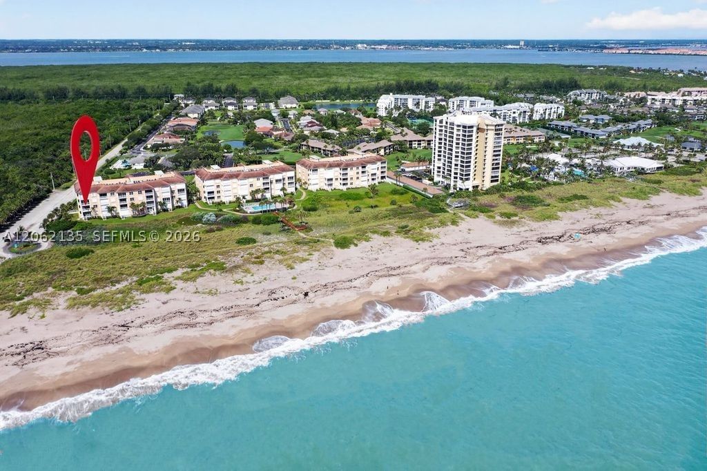 Real estate property located at 1024 Windward Dr #3206, St Lucie, Oceanhouses At Southpoint, Fort Pierce, FL