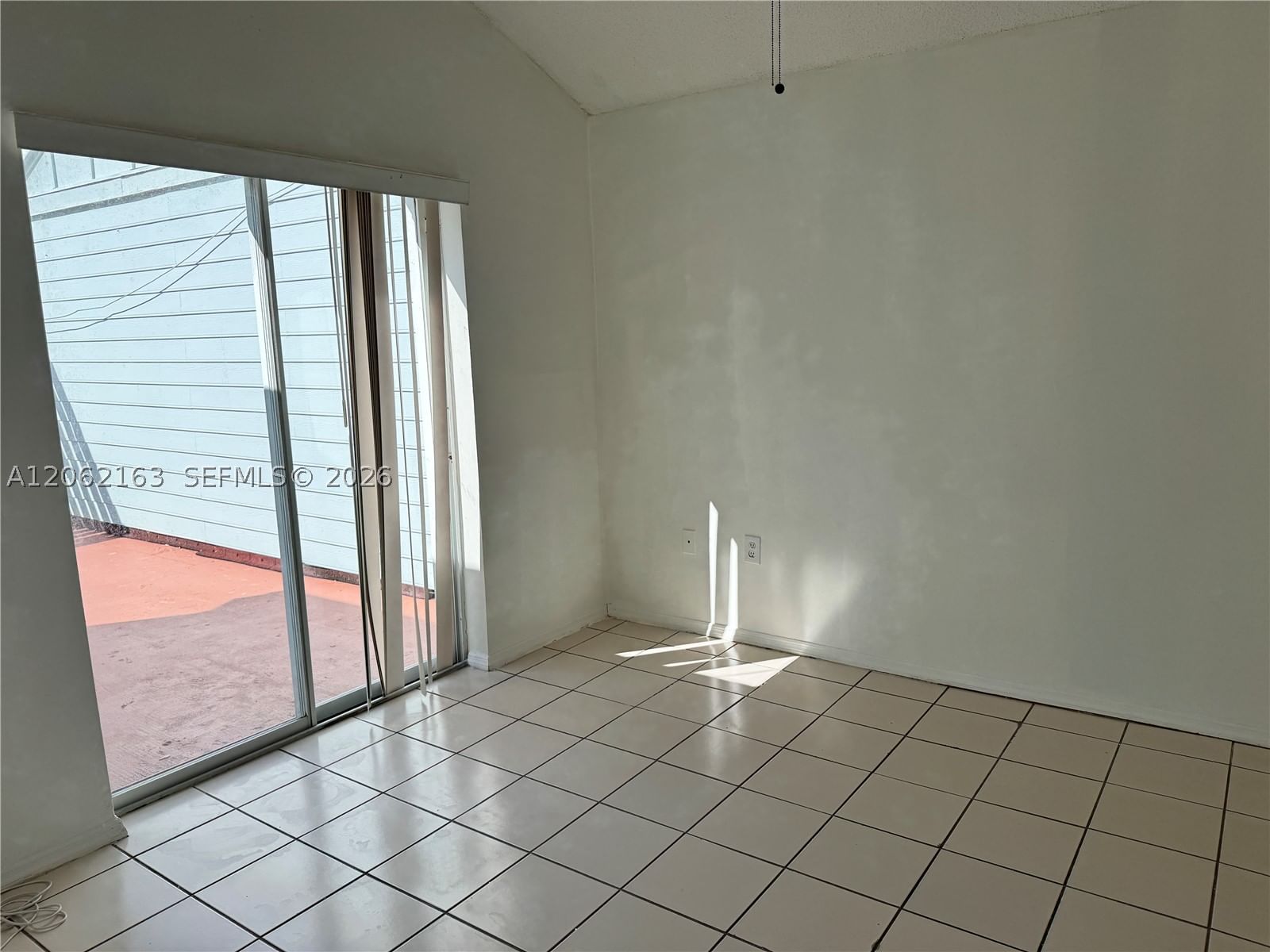 Real estate property located at 14700 139th Ave #4-40, Miami-dade, Vilg Homes Country Walk C, Miami, FL