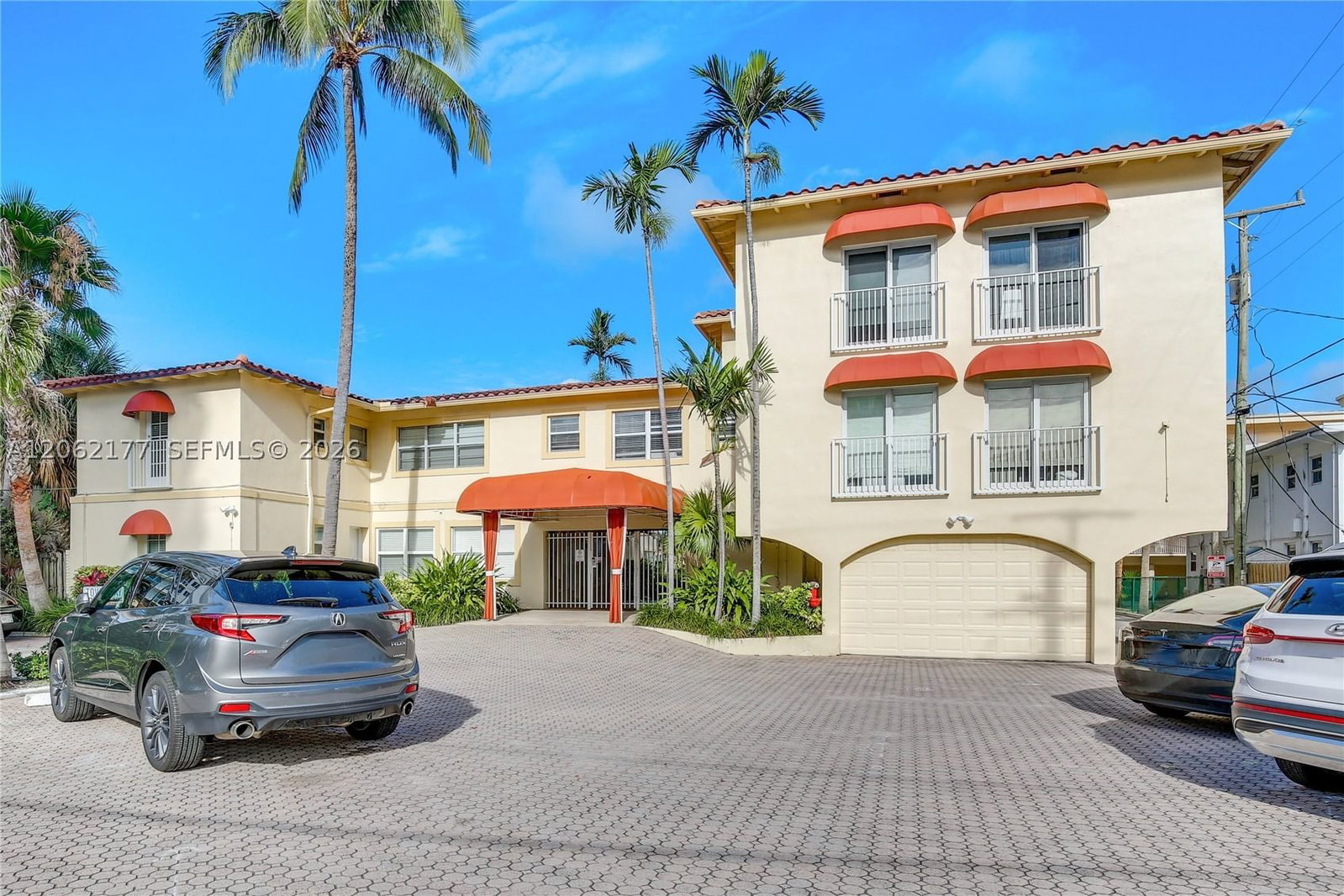 Real estate property located at 341 Birch Rd #316, Broward, Fort Lauderdale Yacht, Fort Lauderdale, FL