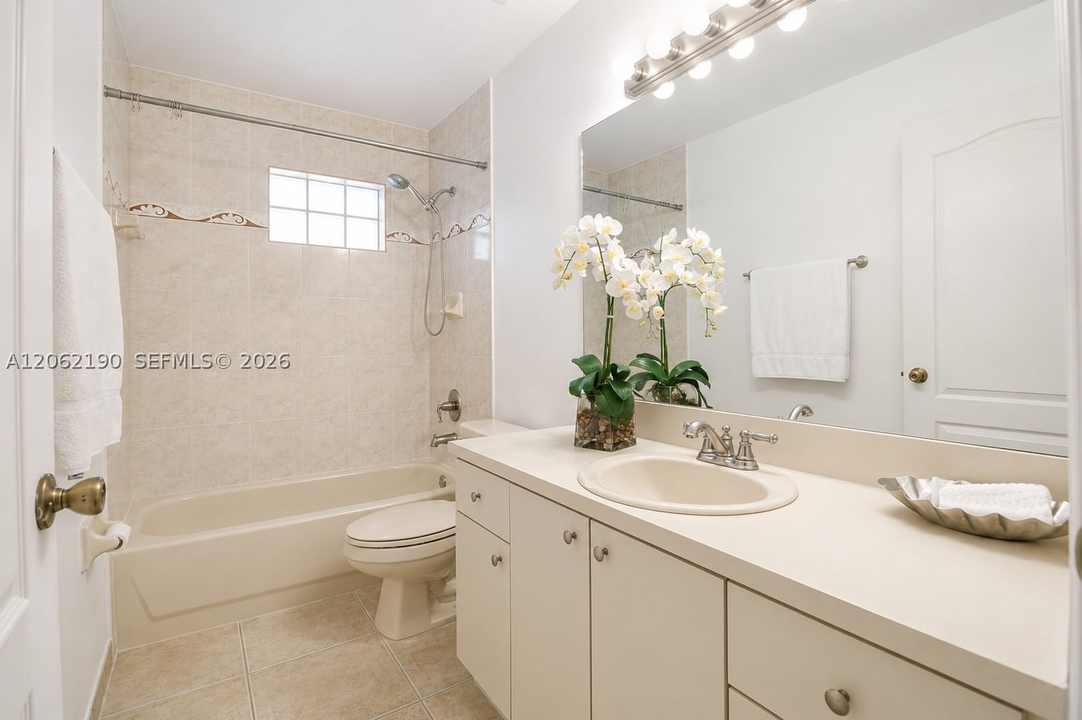 Real estate property located at 7251 113th Ct Cir, Miami-dade, Chestnut Woods, Miami, FL