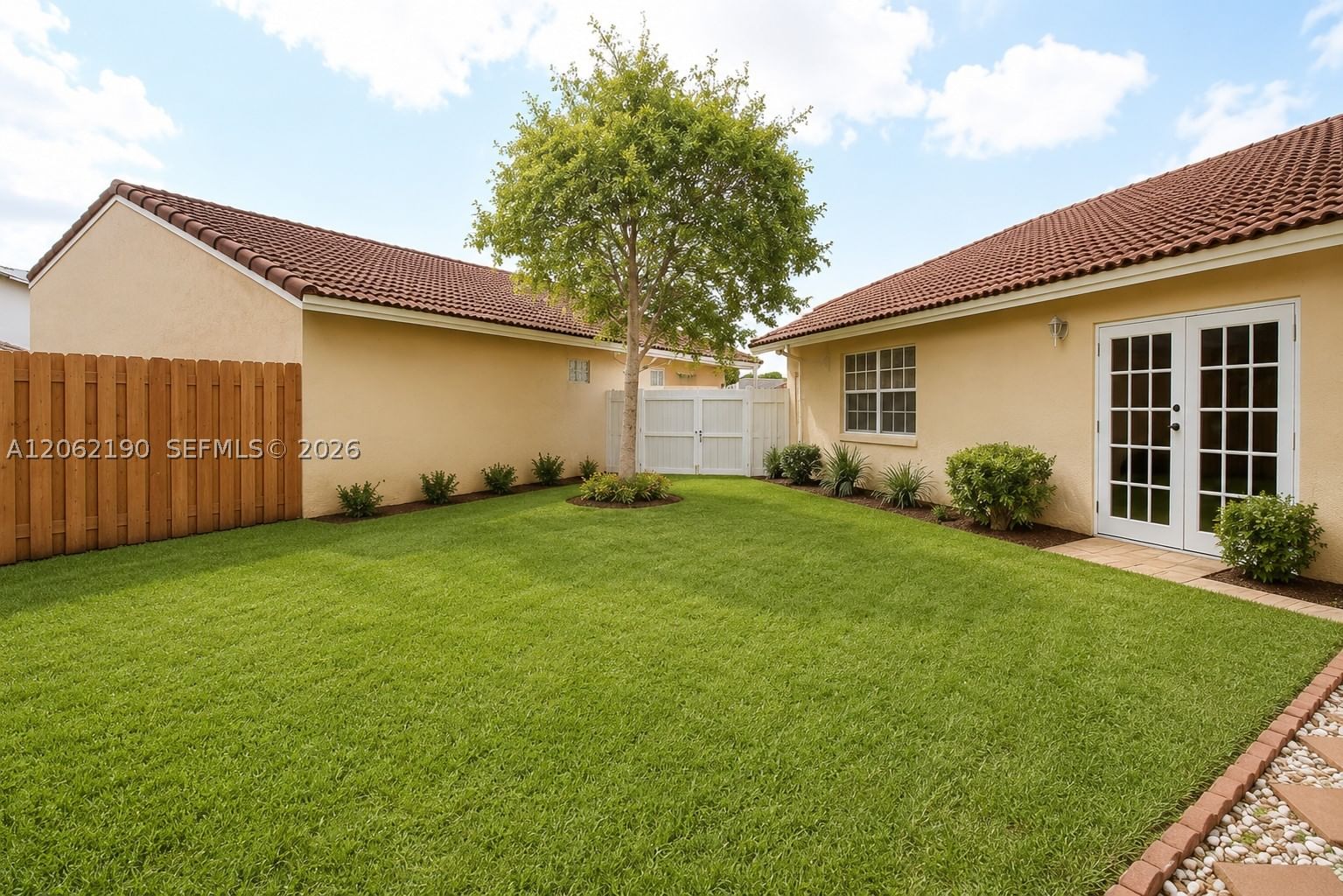 Real estate property located at 7251 113th Ct Cir, Miami-dade, Chestnut Woods, Miami, FL