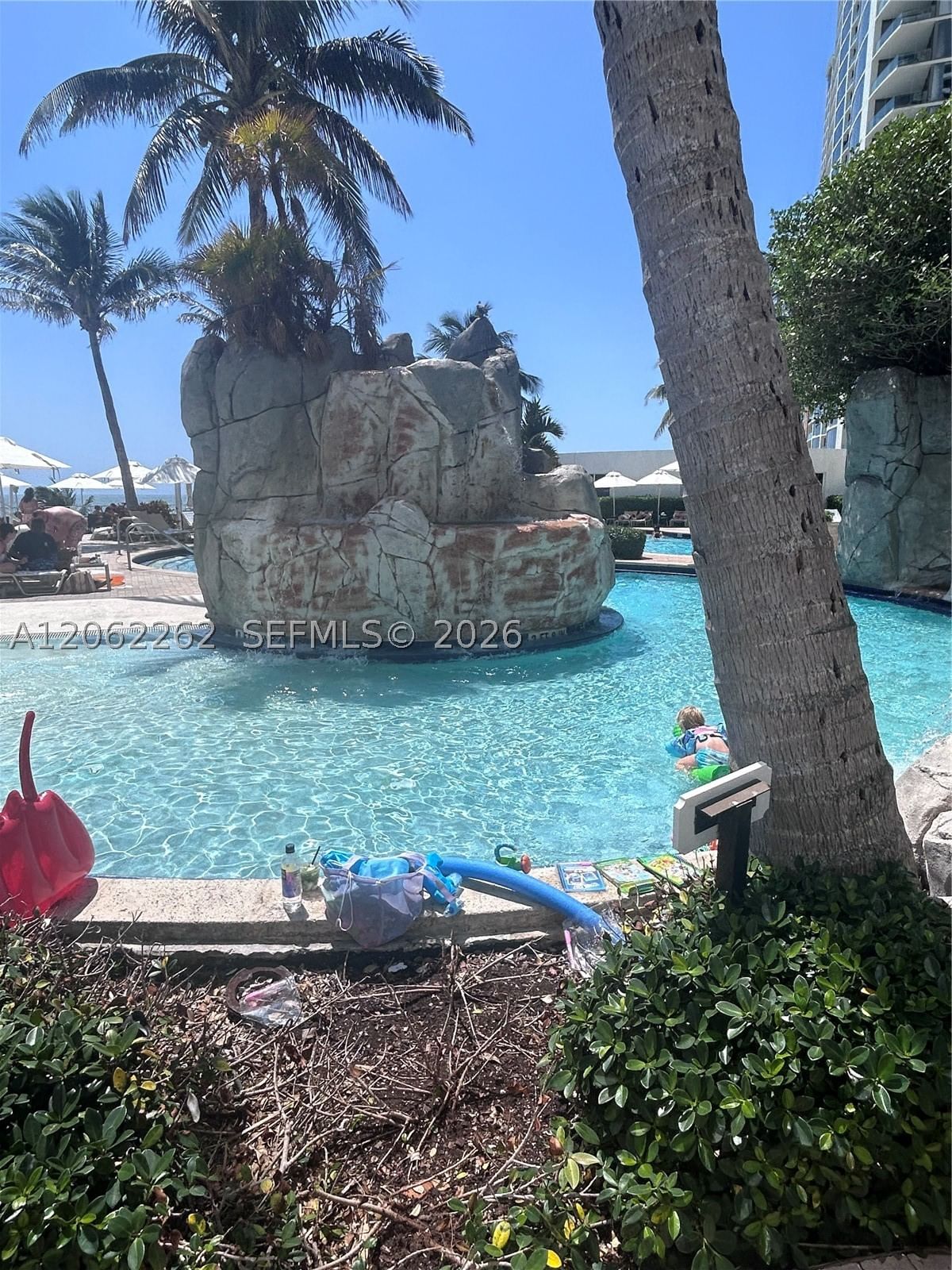 Real estate property located at 18001 Collins Ave #2206, Miami-dade, Trump International Sones, Sunny Isles Beach, FL