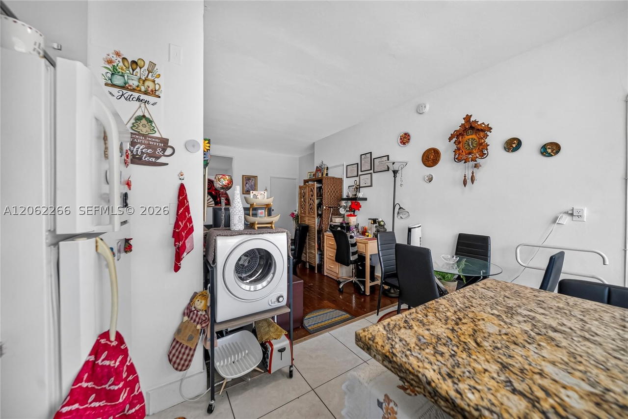 Real estate property located at 836 10th St #8, Miami-dade, The Lorena Condo, Miami Beach, FL