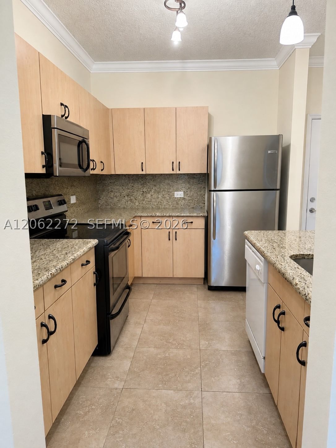 Real estate property located at 533 3rd Ave #320, Broward, Sole At Fort Lauderdale C, Fort Lauderdale, FL