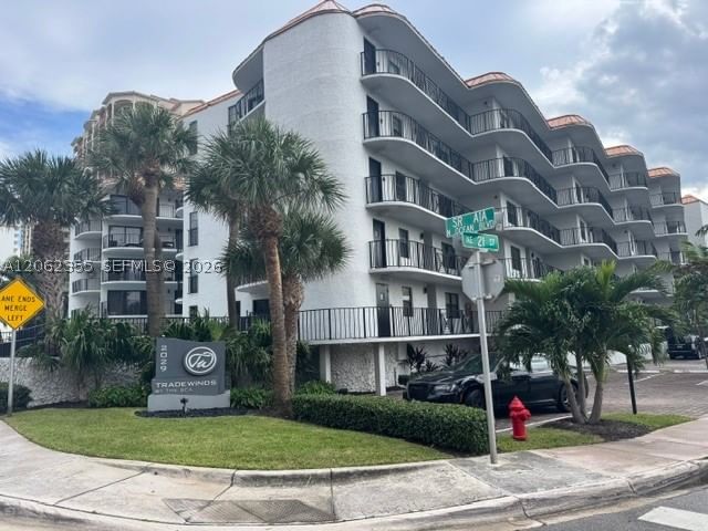 Real estate property located at 2029 Ocean Blvd #403, Broward, Tradewinds By The Sea Con, Fort Lauderdale, FL