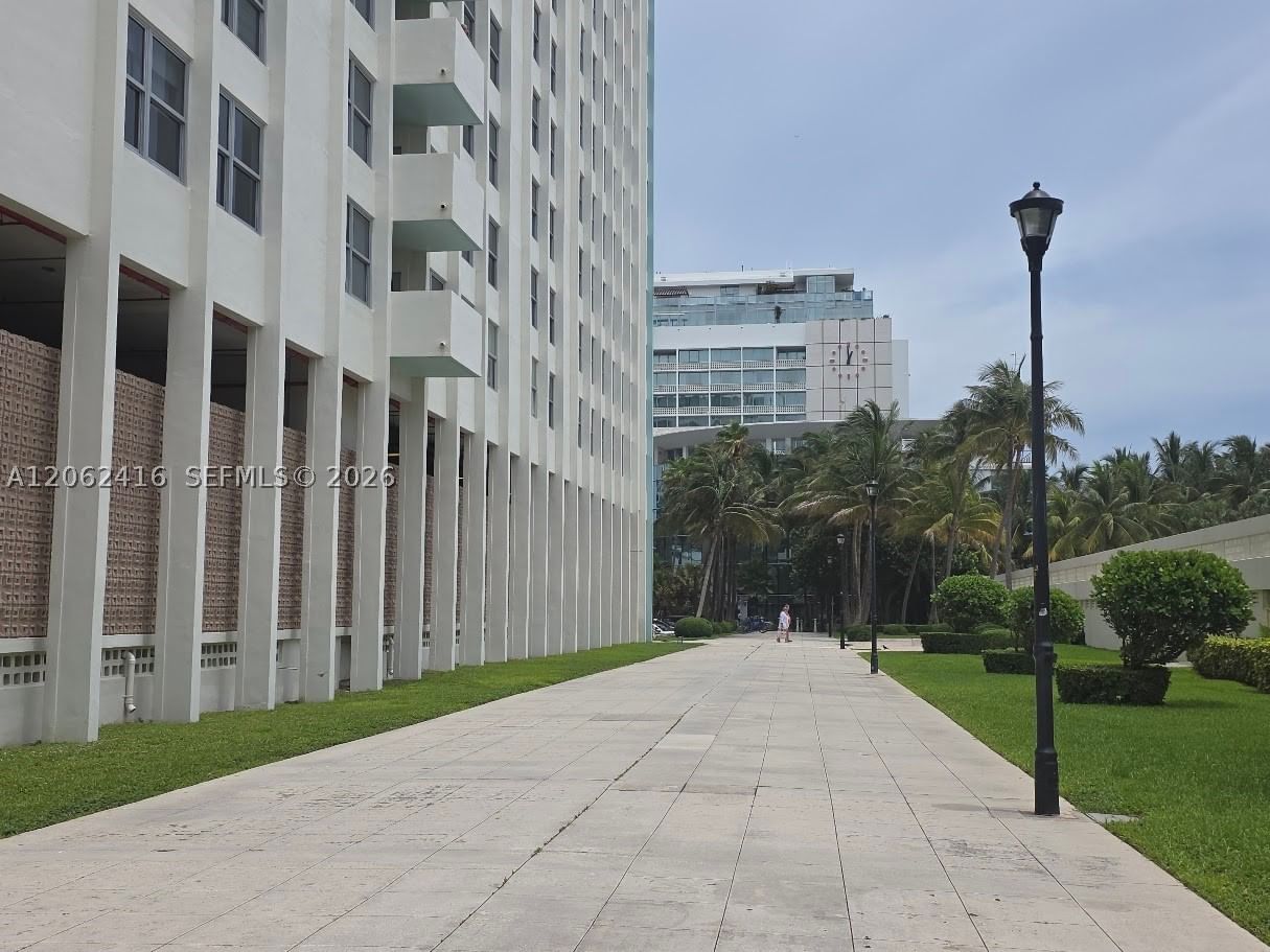 Real estate property located at 2899 Collins Ave #940, Miami-dade, Triton Tower Condo, Miami Beach, FL