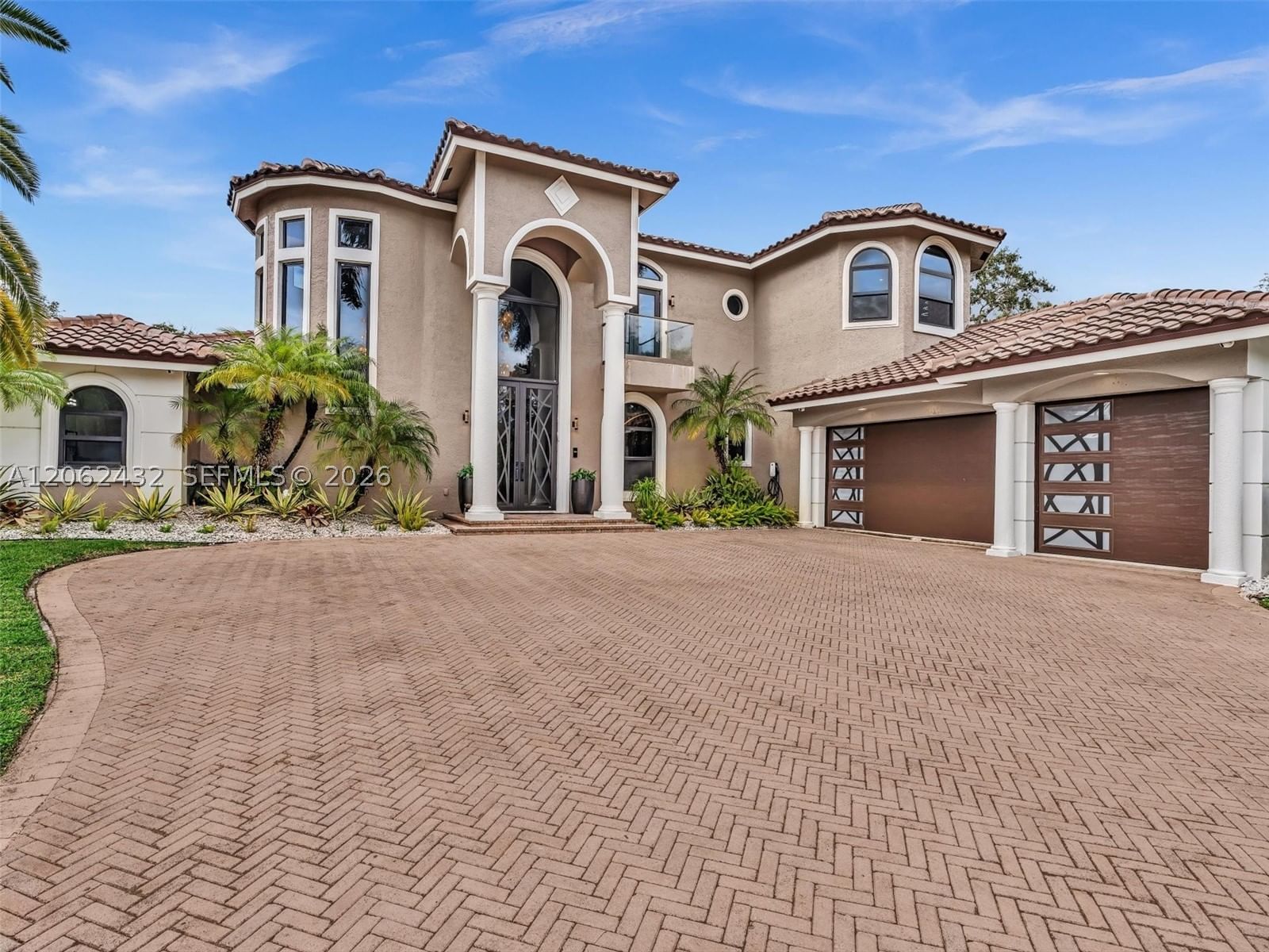 Real estate property located at 1021 115th Ave, Broward, Las Entradas, Plantation, FL