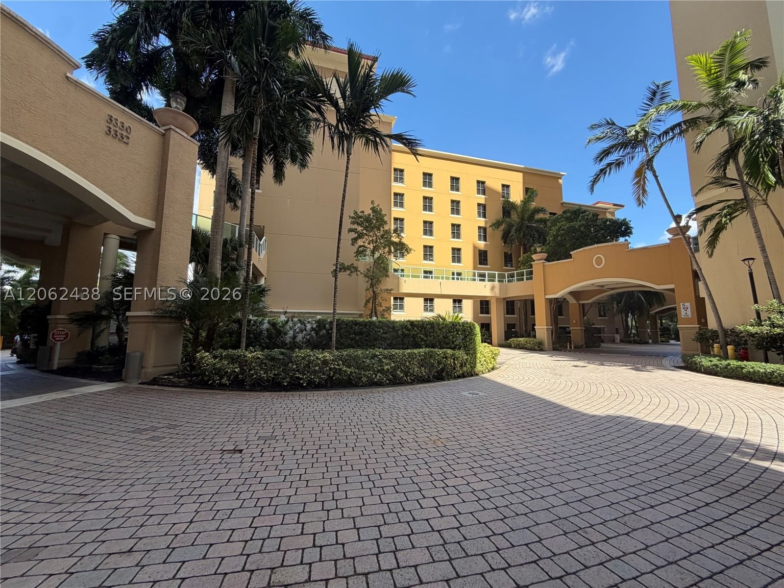 Real estate property located at 3330 190th St #2711, Miami-dade, Aventura Marina Condo Num, Aventura, FL