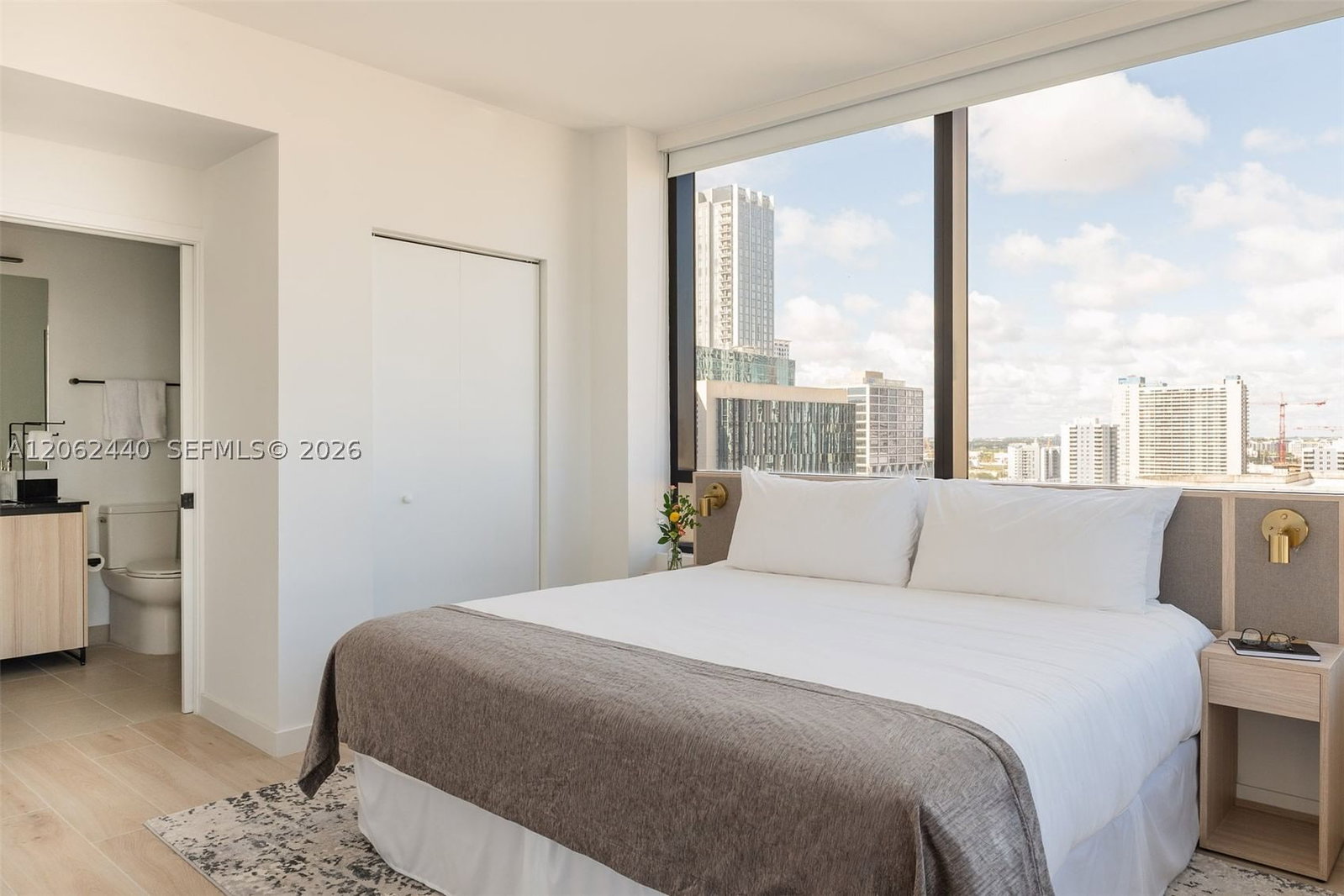Real estate property located at 225 Miami Ave #1801, Miami-dade, District 225 Condo, Miami, FL