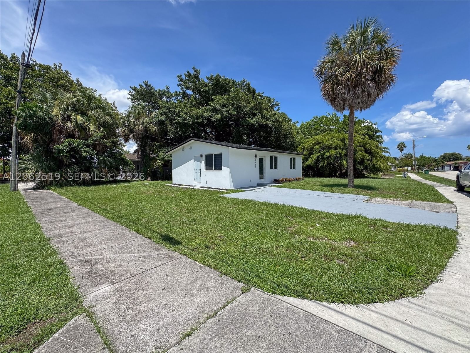 Real estate property located at 3311 9th St, Broward, Sunrise Heights, Lauderhill, FL