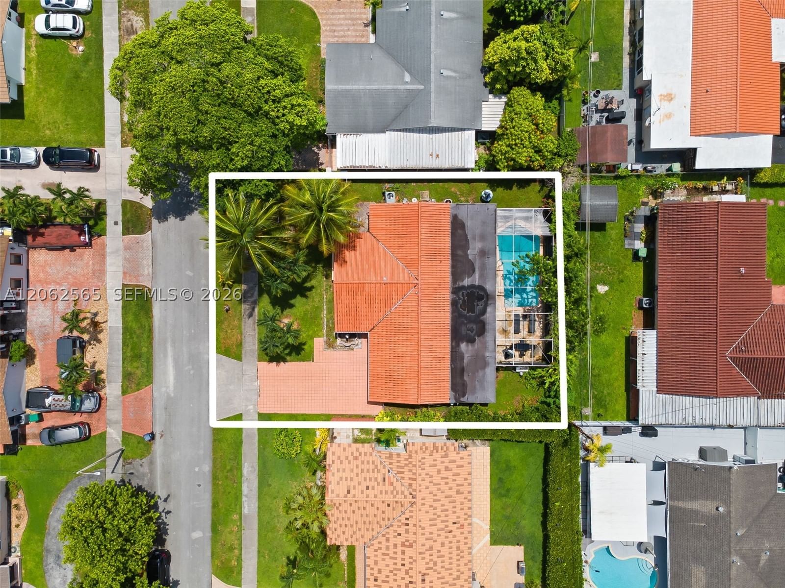 Real estate property located at 12330 39th Ter, Miami-dade, Southern Ests 4th Addn, Miami, FL