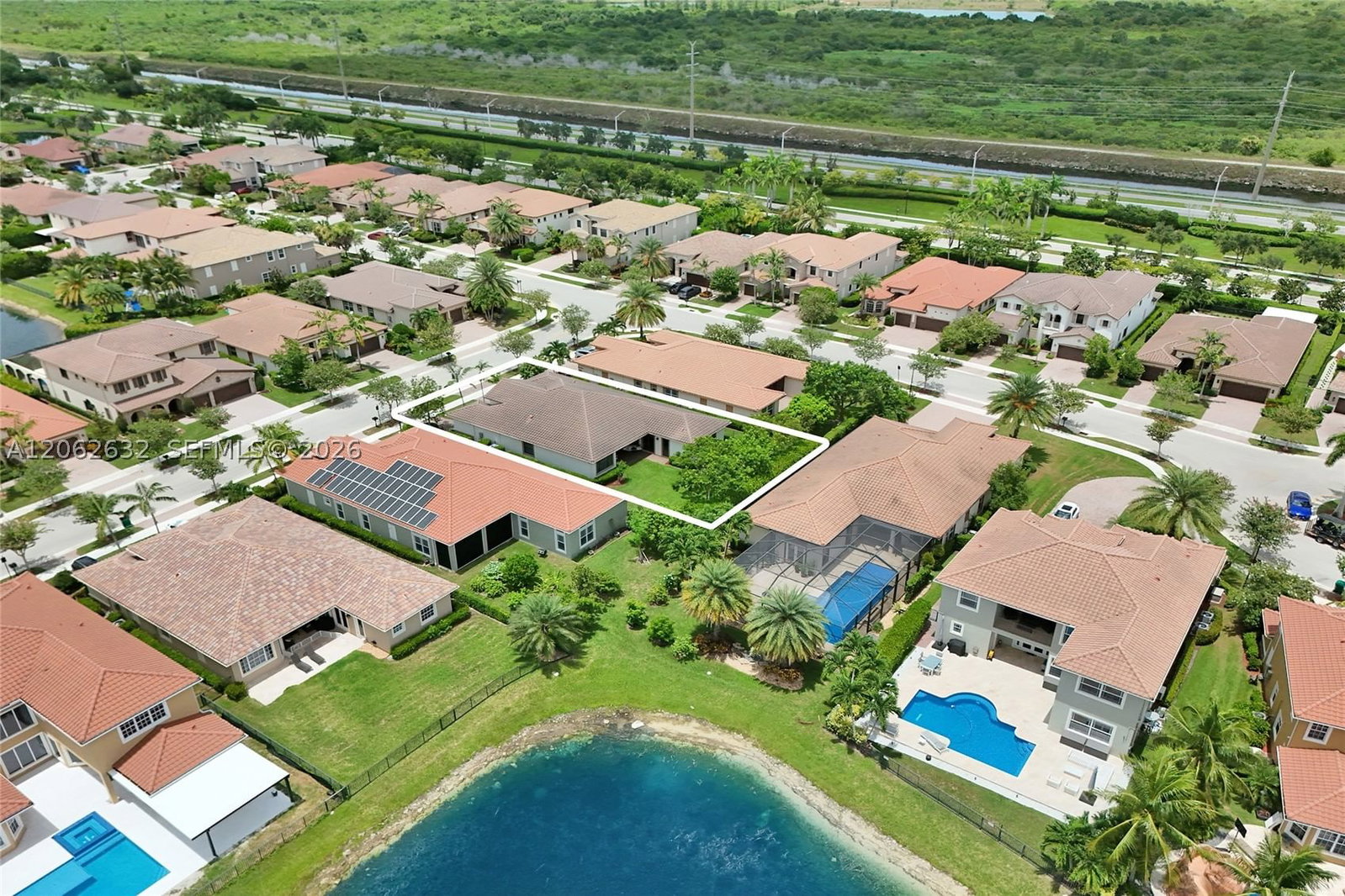 Real estate property located at 9000 Lakeview Place, Broward, Miralago, Parkland, FL