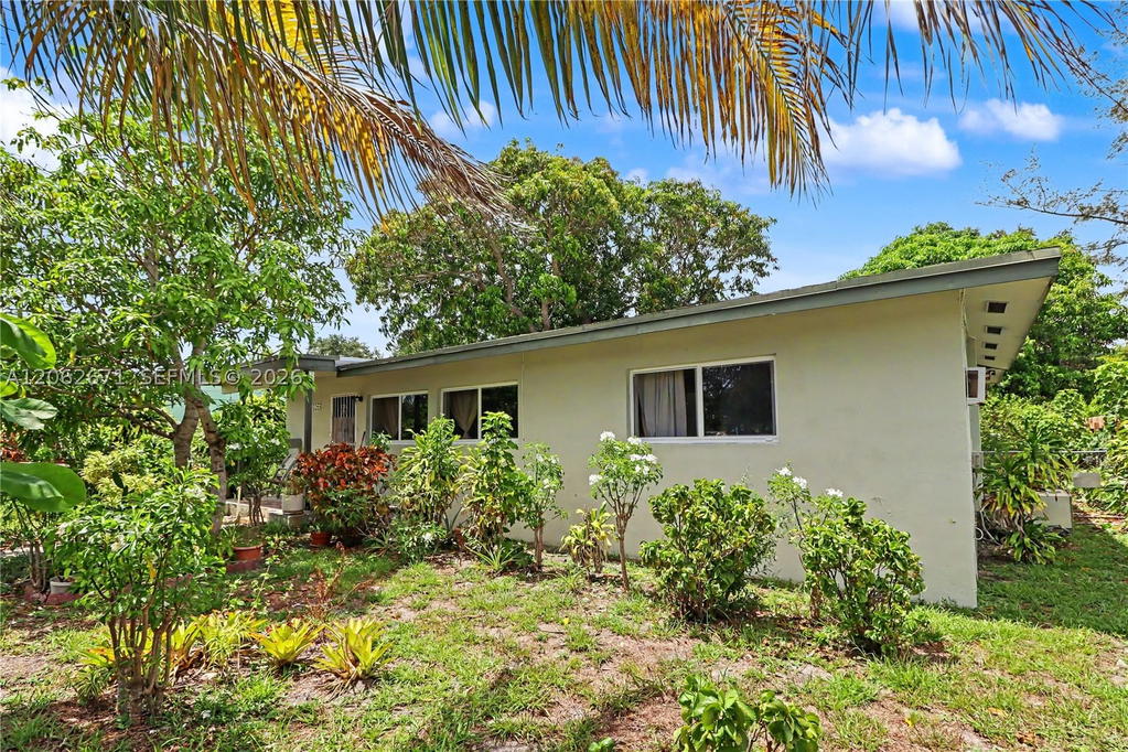 Real estate property located at 1155 136th St, Miami-dade, Mayett Estates, North Miami, FL