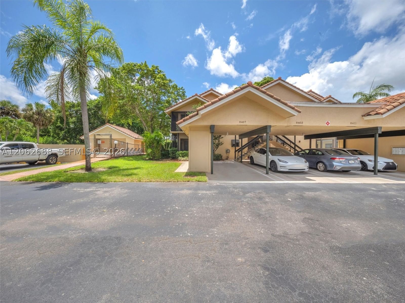 Real estate property located at 8407 Shadow Ct #3-10, Broward, Shadow Wood Condo, Coral Springs, FL