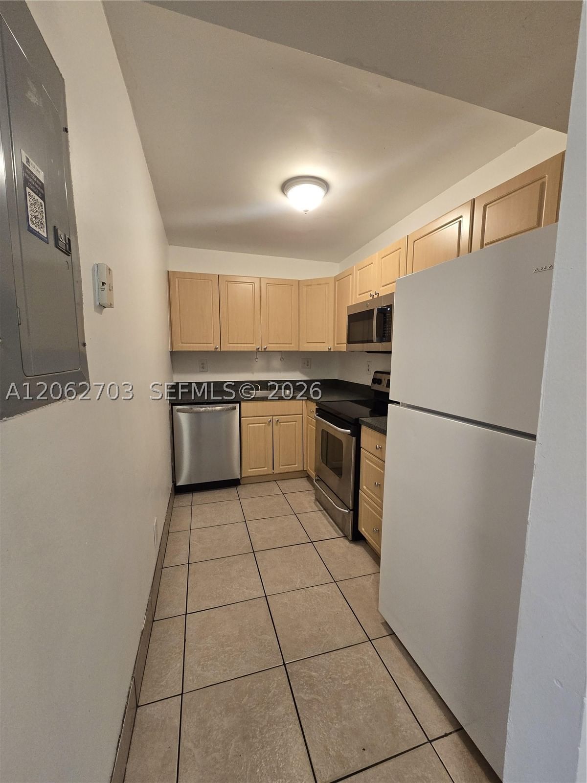 Real estate property located at 405 Pine Island Rd #401D, Broward, Newport Condo, Plantation, FL