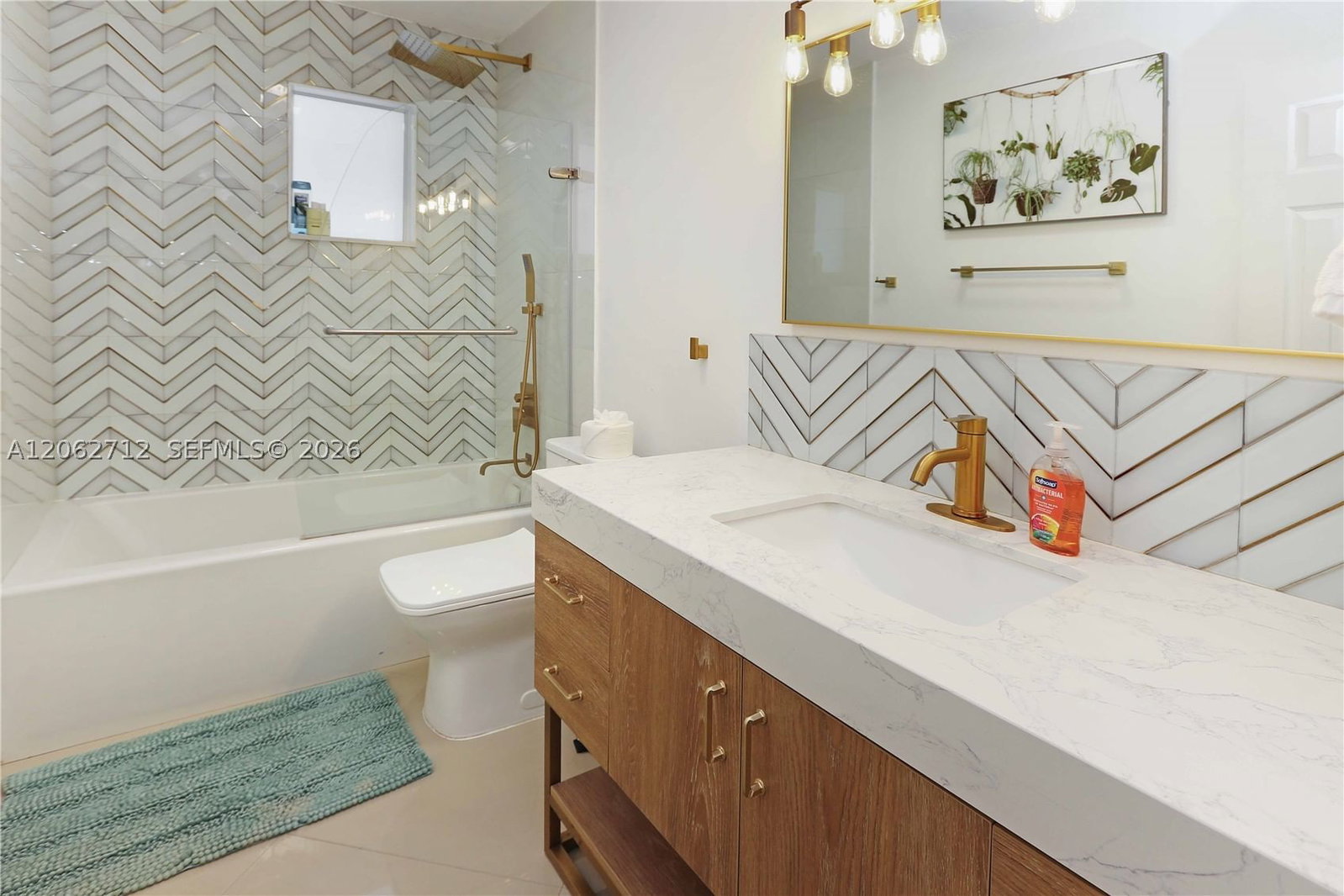 Real estate property located at 1102 13th Ave, Broward, Country Club Homes, Hollywood, FL