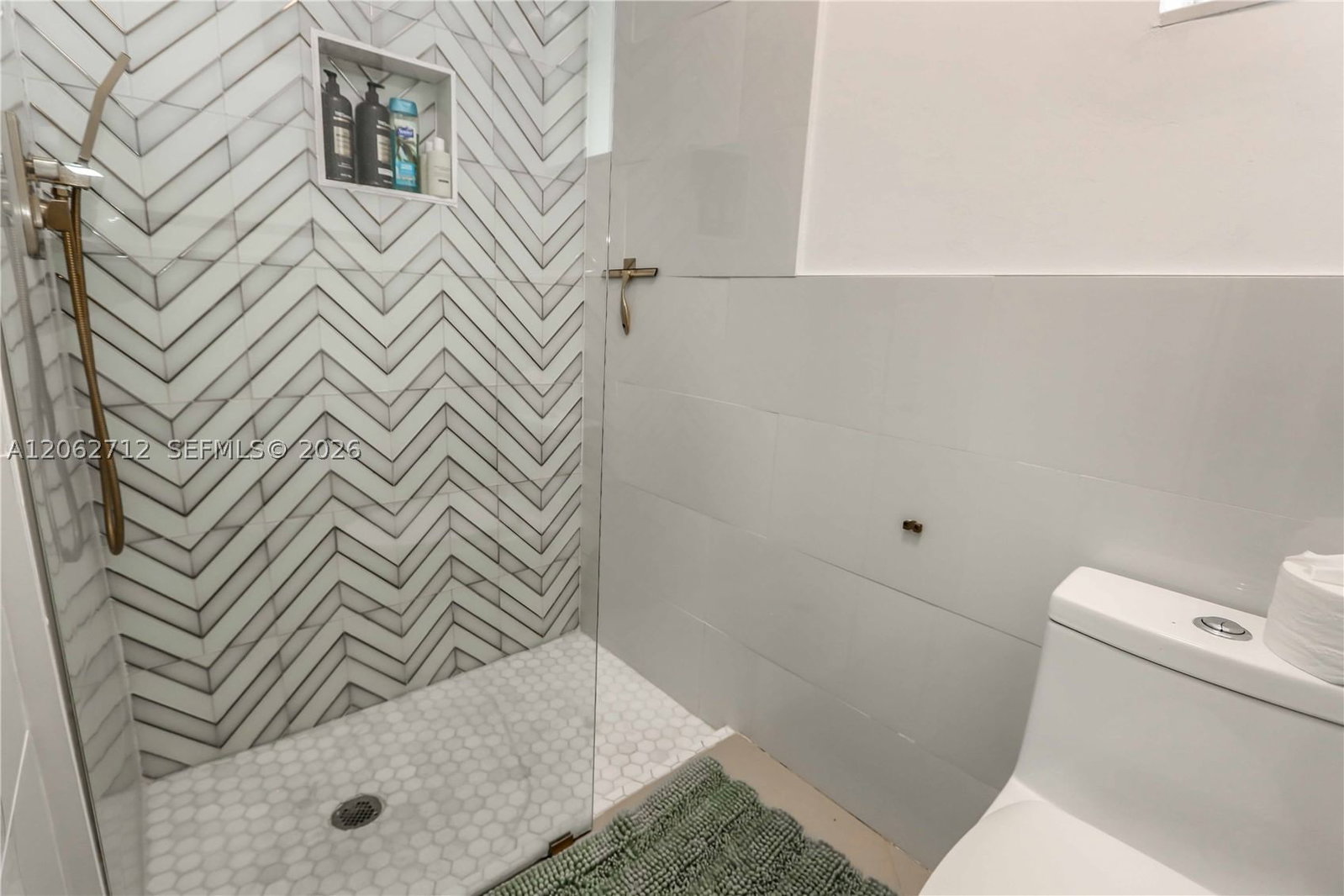 Real estate property located at 1102 13th Ave, Broward, Country Club Homes, Hollywood, FL