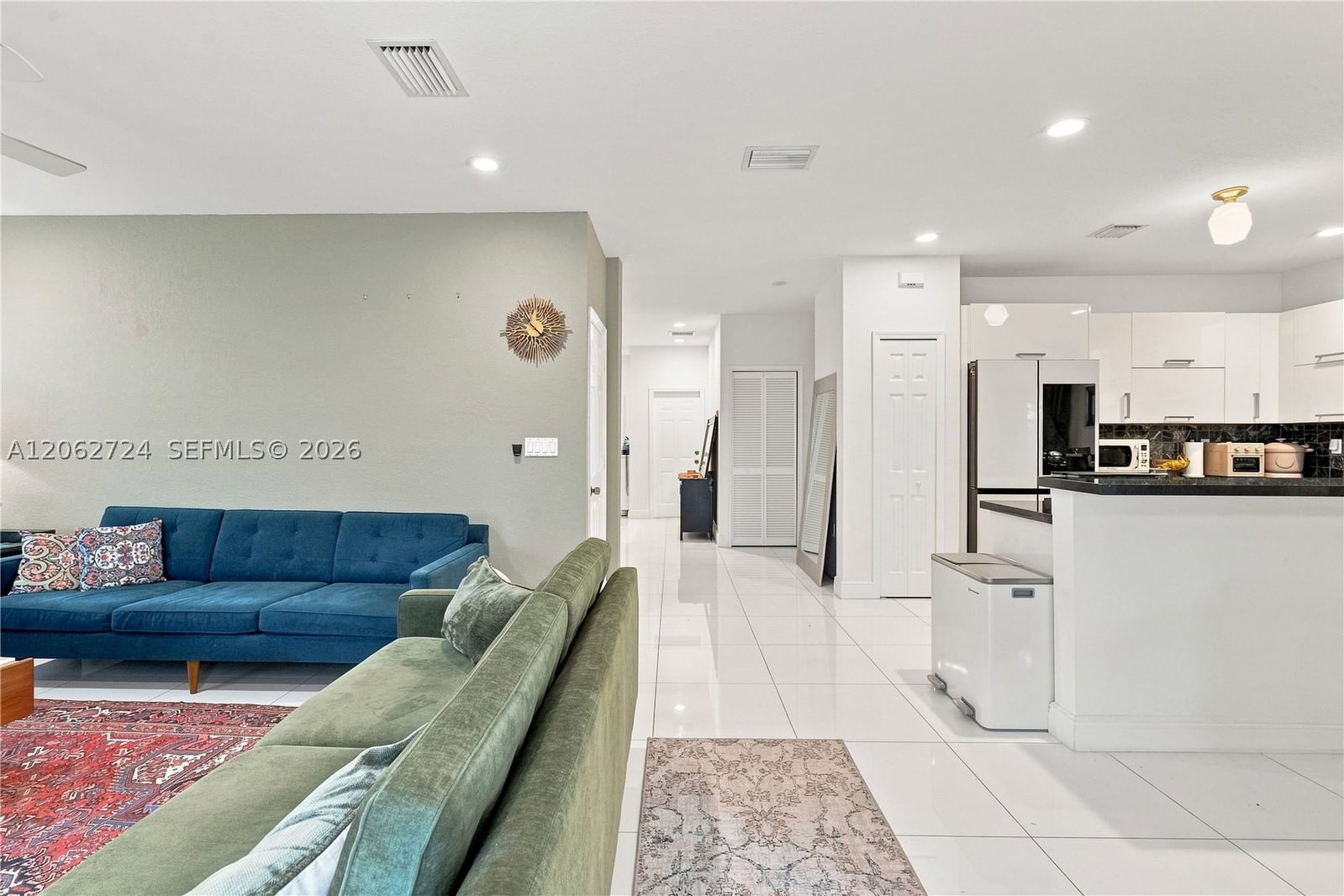 Real estate property located at , Miami-dade, Fontainebleau West North, Miami, FL