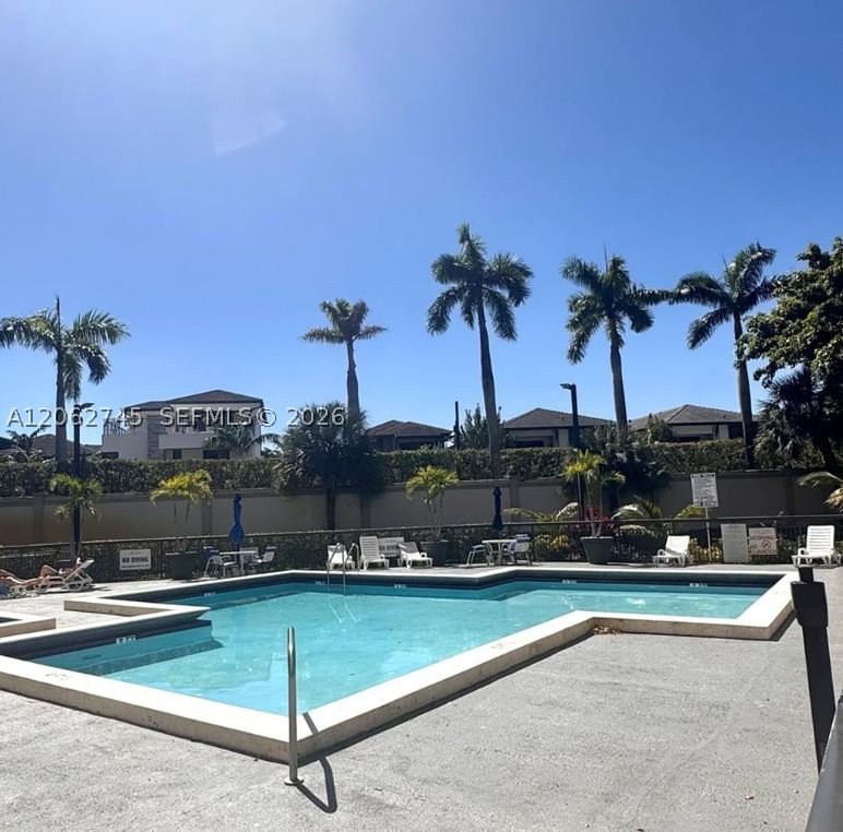 Real estate property located at 8100 Geneva Ct #137, Miami-dade, Las Vistas At Doral Condo, Doral, FL