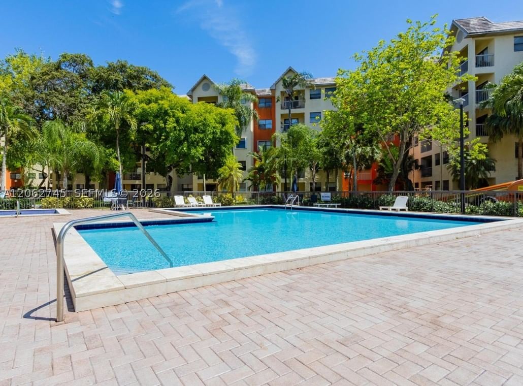 Real estate property located at 8100 Geneva Ct #137, Miami-dade, Las Vistas At Doral Condo, Doral, FL