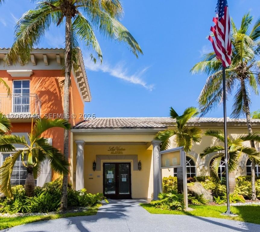 Real estate property located at 8100 Geneva Ct #137, Miami-dade, Las Vistas At Doral Condo, Doral, FL
