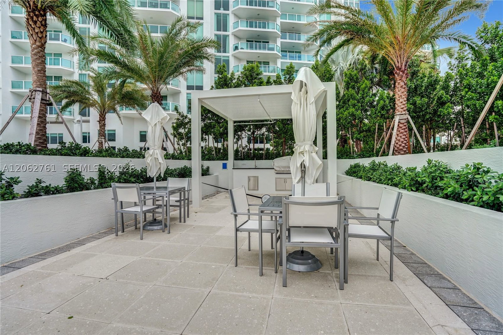 Real estate property located at 3201 183rd St #2403, Miami-dade, The Peninsula Condo, Aventura, FL