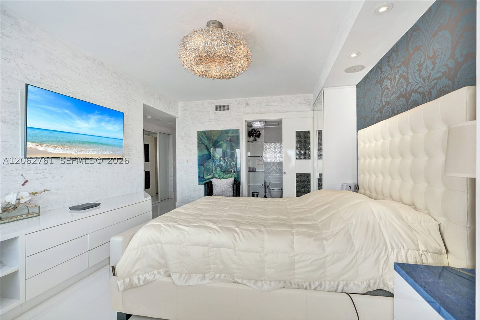 Real estate property located at 3201 183rd St #2403, Miami-dade, The Peninsula Condo, Aventura, FL
