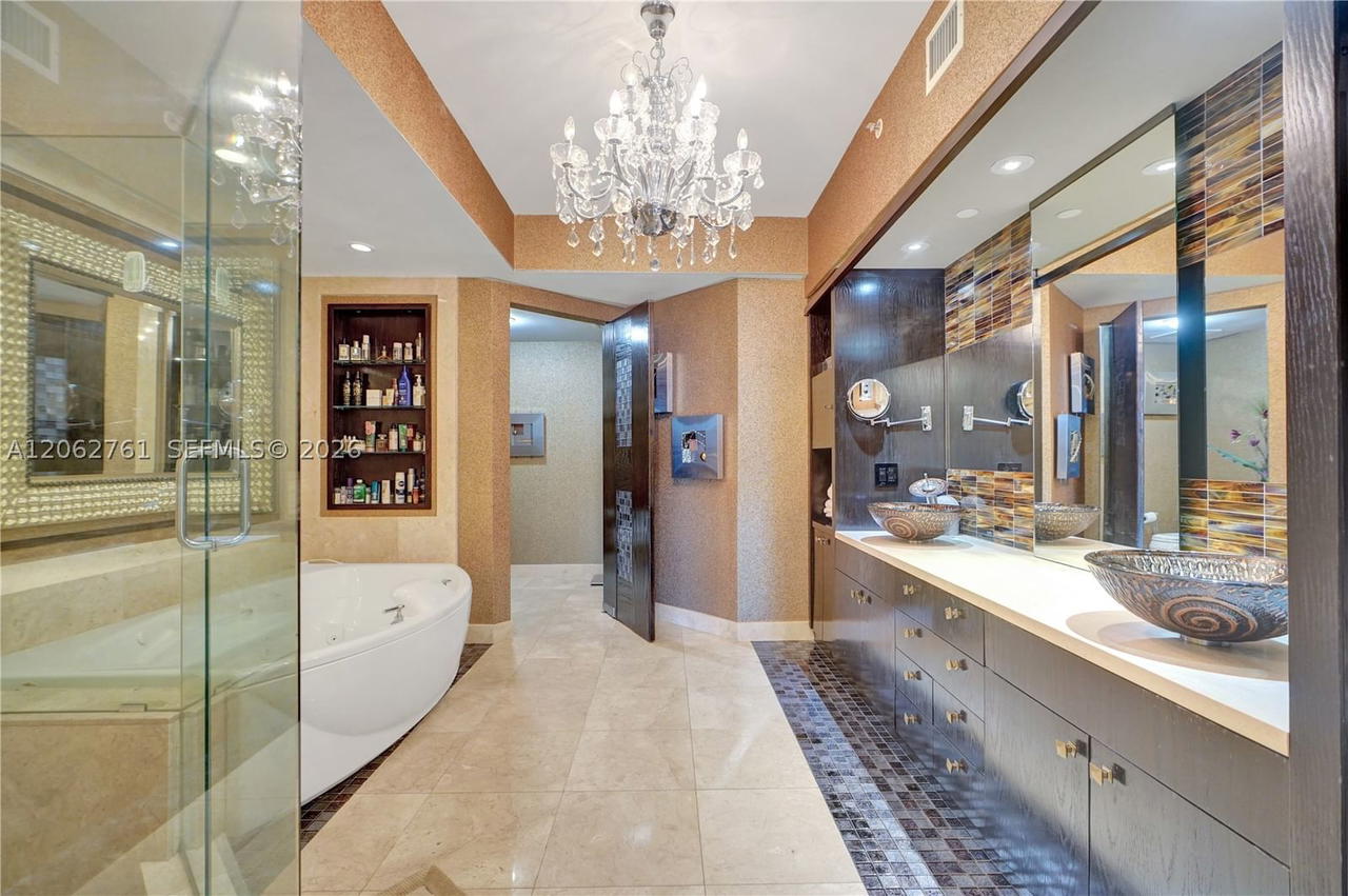 Real estate property located at 3201 183rd St #2403, Miami-dade, The Peninsula Condo, Aventura, FL
