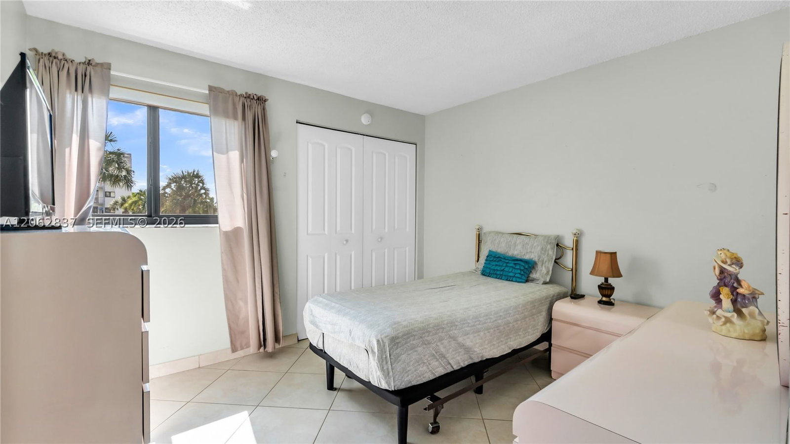 Real estate property located at 1820 53rd St #204, Miami-dade, Versailles Plaza Condo, Hialeah, FL