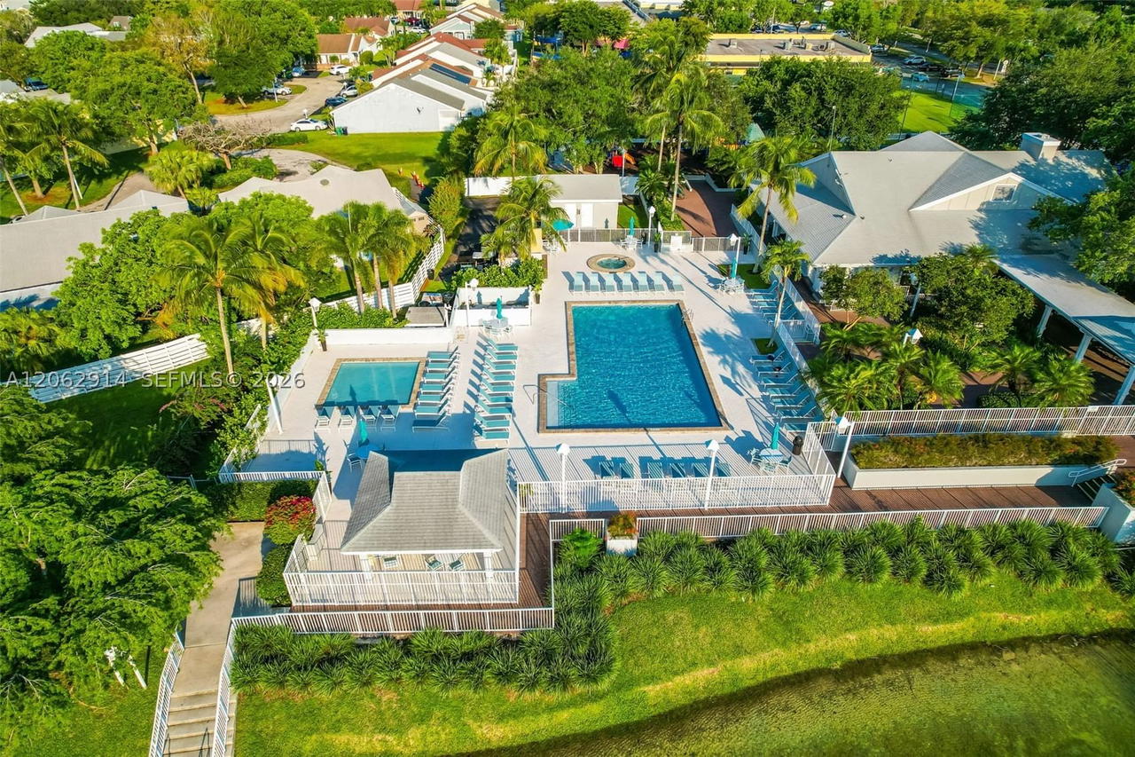 Real estate property located at 14414 142nd Ct, Miami-dade, Country Walk Townhouses S, Miami, FL
