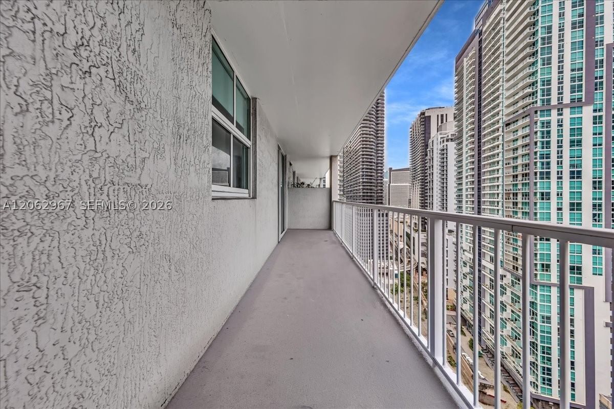 Real estate property located at 1250 Miami Ave #2106, Miami-dade, Vue At Brickell Condo, Miami, FL