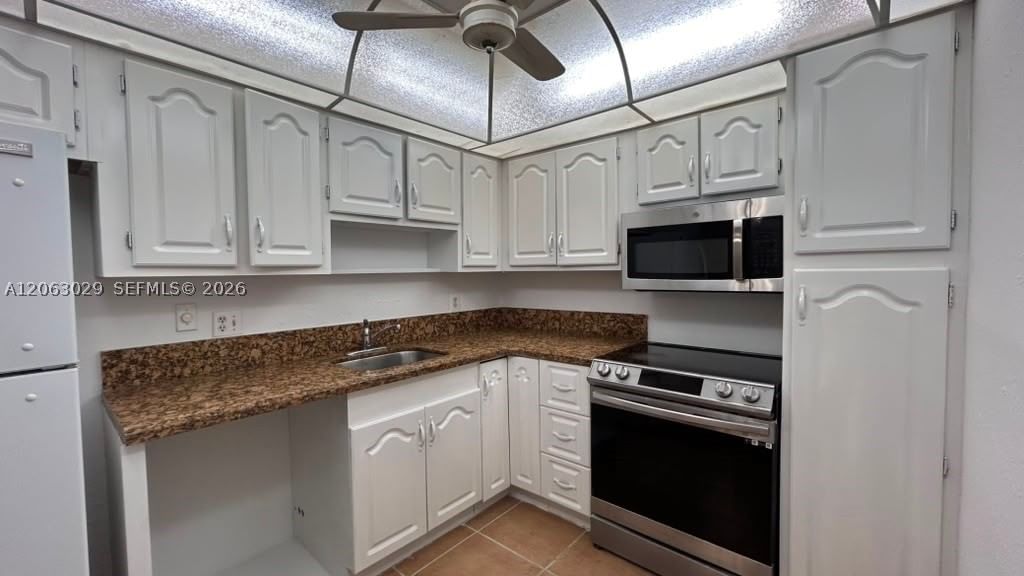 Real estate property located at 1300 Saint Charles Pl #202, Broward, Park Place Condominium No, Pembroke Pines, FL