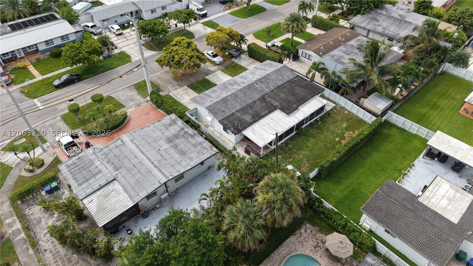 Real estate property located at 18150 82nd Ave, Miami-dade, Palm Springs North Sec N, Hialeah, FL