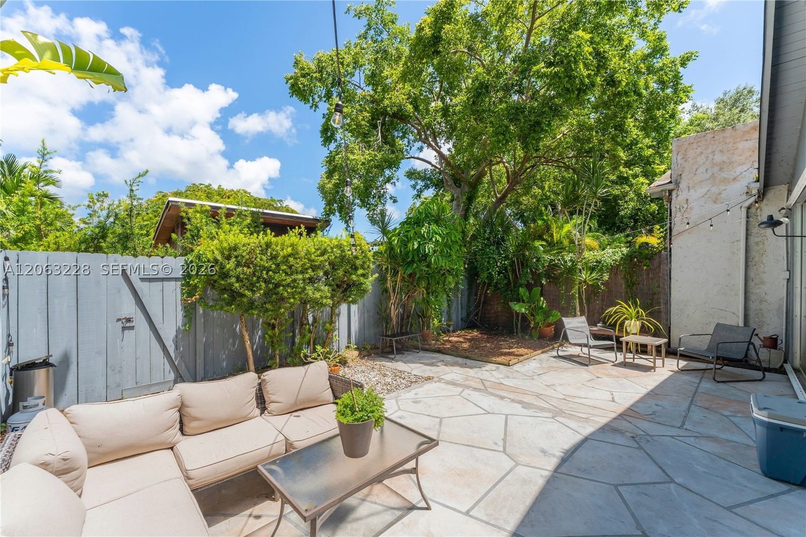 Real estate property located at 11209 114th Lane Circle, Miami-dade, Killian Pines Townhouses, Miami, FL