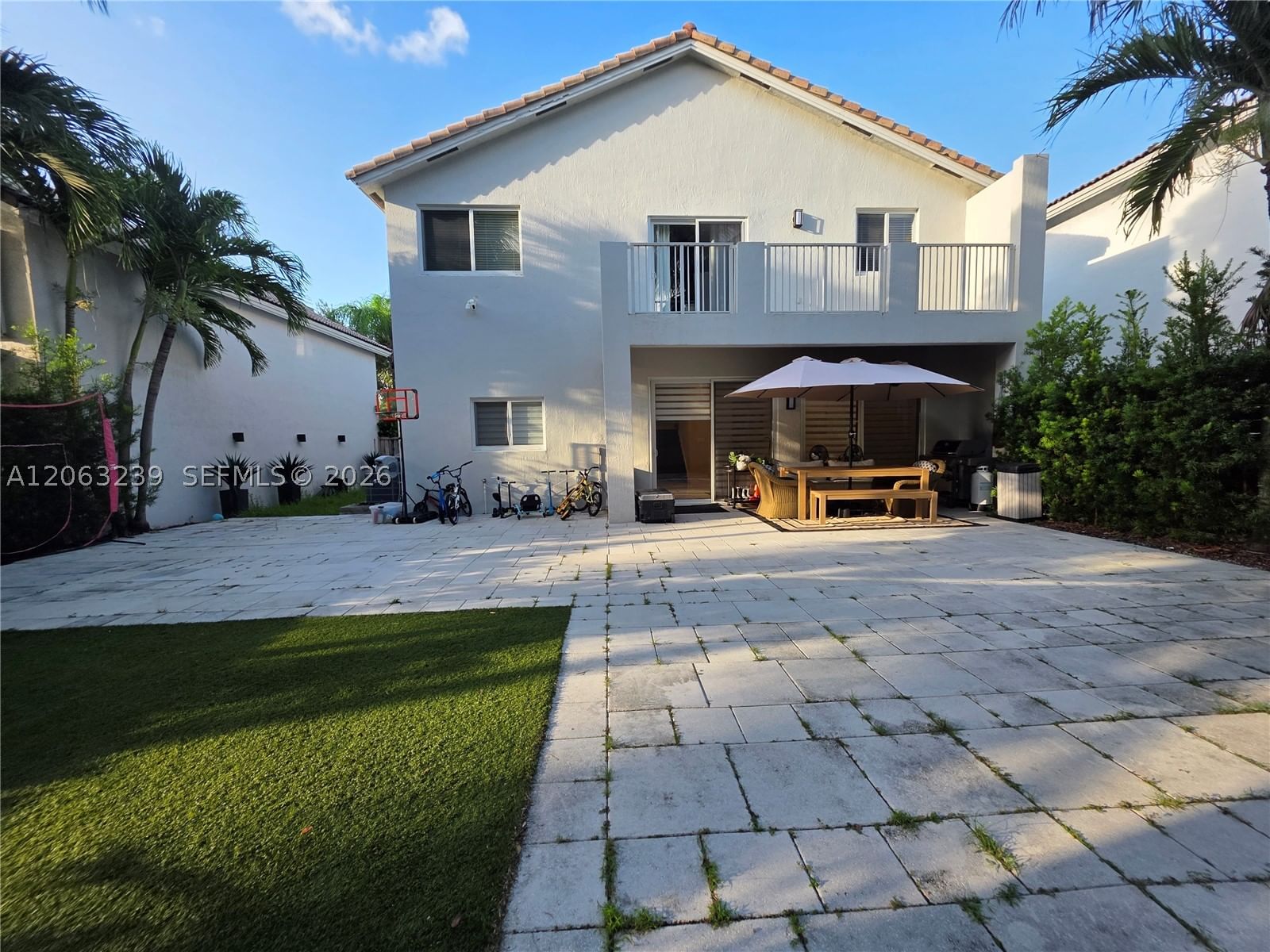 Real estate property located at 10797 73rd Ter, Miami-dade, Doral Isles St Croix, Doral, FL
