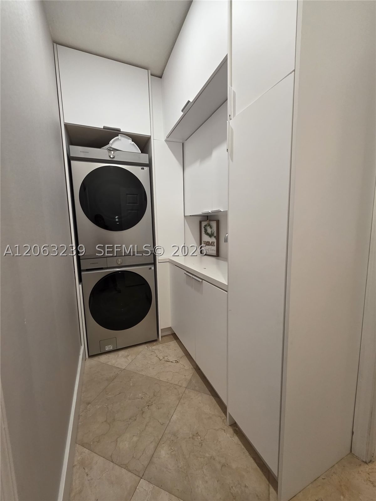 Real estate property located at 10797 73rd Ter, Miami-dade, Doral Isles St Croix, Doral, FL