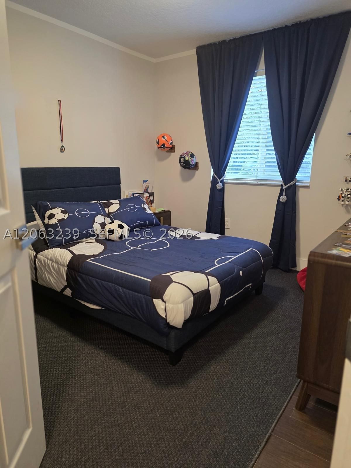 Real estate property located at 10797 73rd Ter, Miami-dade, Doral Isles St Croix, Doral, FL