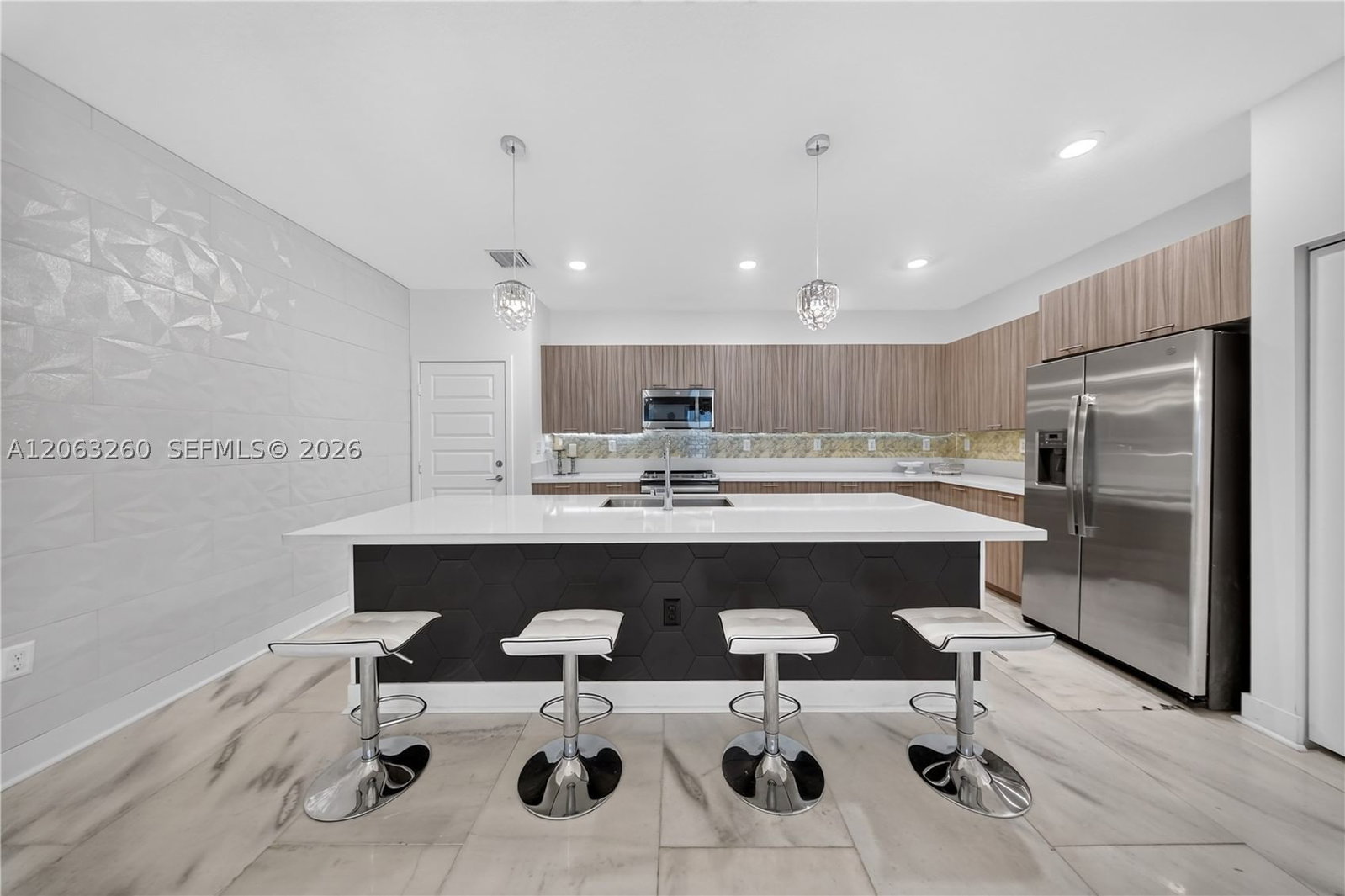 Real estate property located at 4745 83rd Pkwy, Miami-dade, Downtown Doral South Phas, Doral, FL