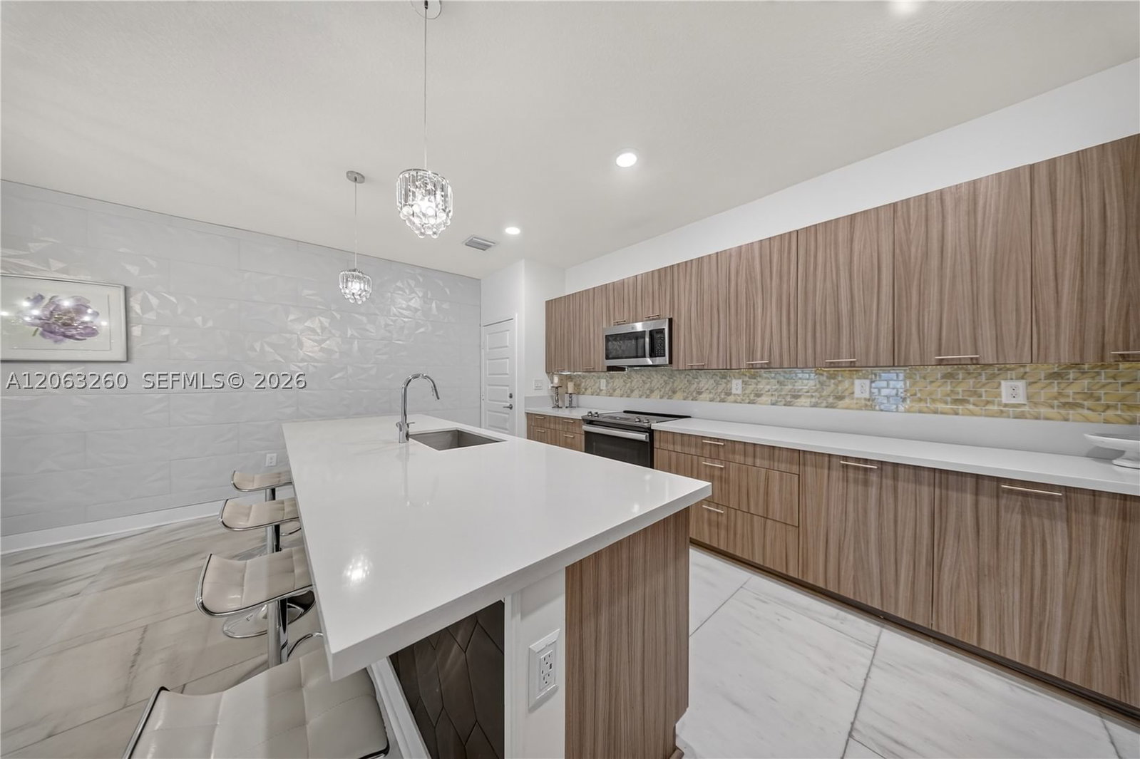 Real estate property located at 4745 83rd Pkwy, Miami-dade, Downtown Doral South Phas, Doral, FL