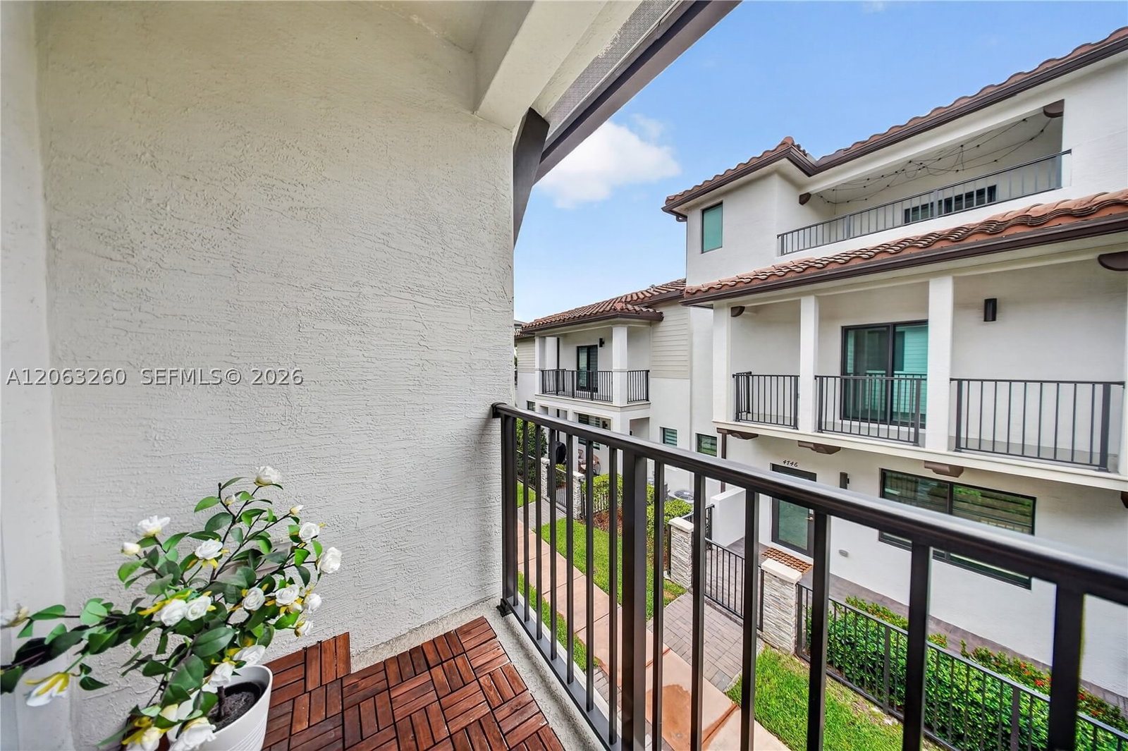 Real estate property located at 4745 83rd Pkwy, Miami-dade, Downtown Doral South Phas, Doral, FL