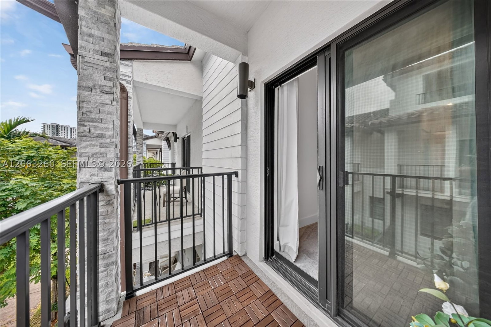 Real estate property located at 4745 83rd Pkwy, Miami-dade, Downtown Doral South Phas, Doral, FL
