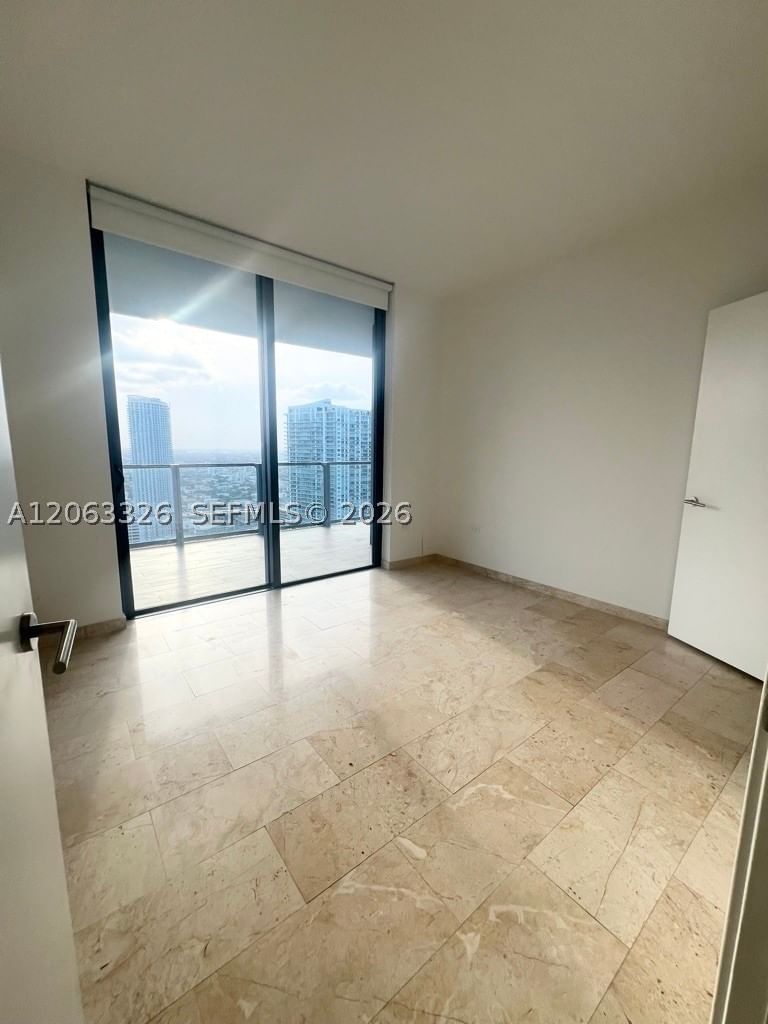 Real estate property located at 68 6th St #3810, Miami-dade, Reach Condo, Miami, FL