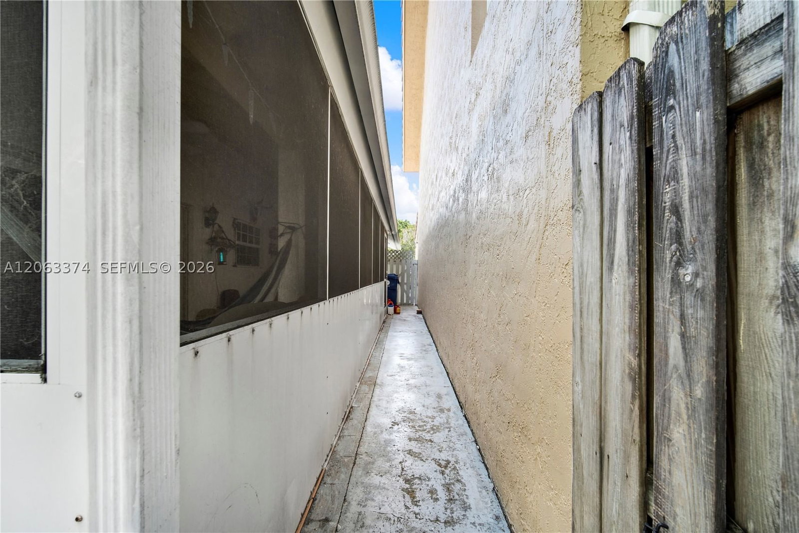Real estate property located at 10825 91st Ln, Miami-dade, Kendall Grove Cluster Hom, Miami, FL