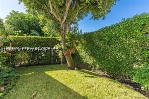 Real estate property located at 1280 Majesty Ter, Broward, Sector 2-parcels 21a 25 2, Weston, FL