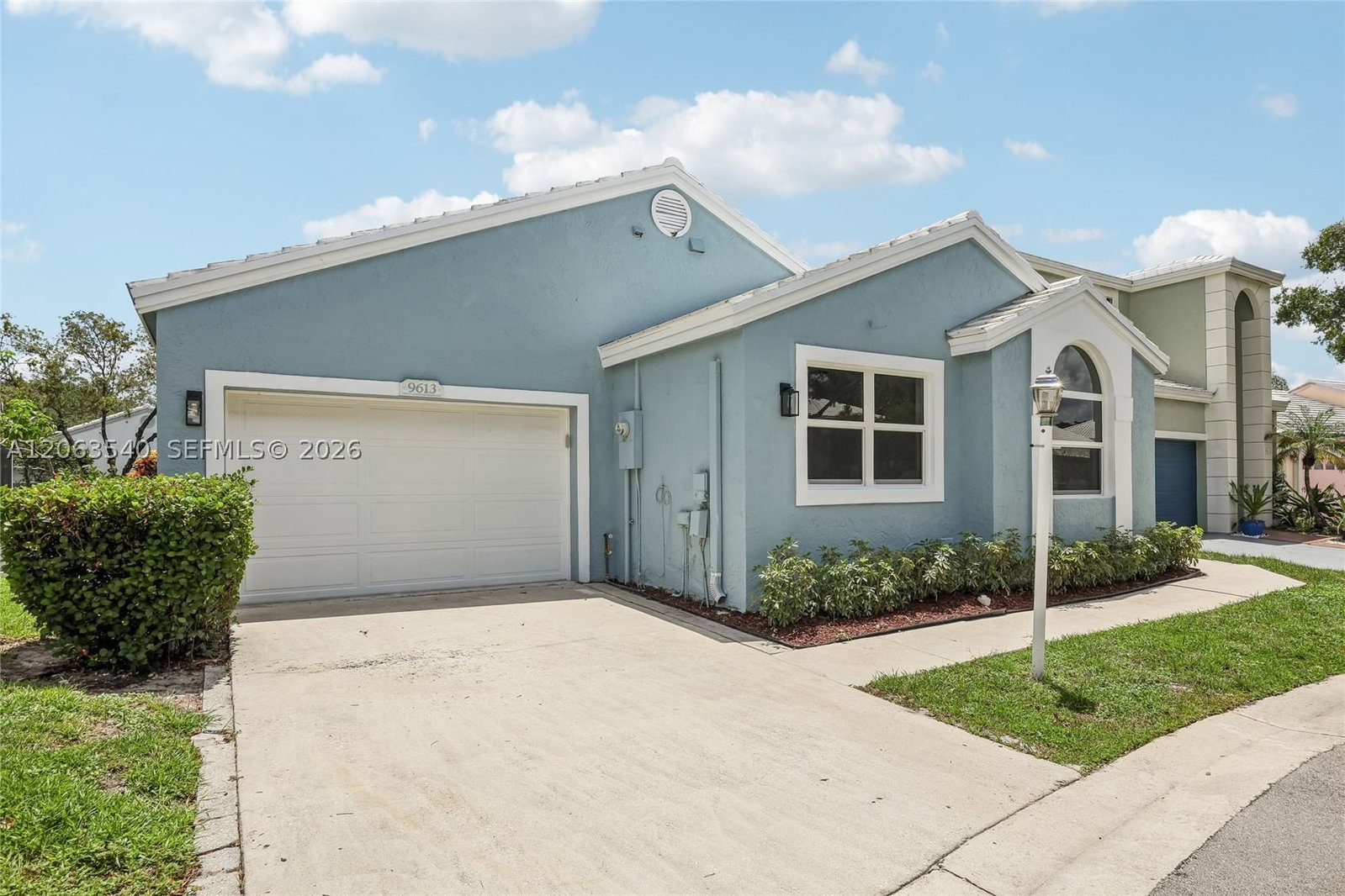 Real estate property located at 9613 8th Cir, Broward, Jacaranda Parcel 218, Plantation, FL