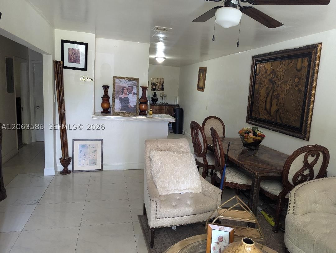 Real estate property located at 3206 47th Ave, Broward, Lake Forest Sec 4, West Park, FL