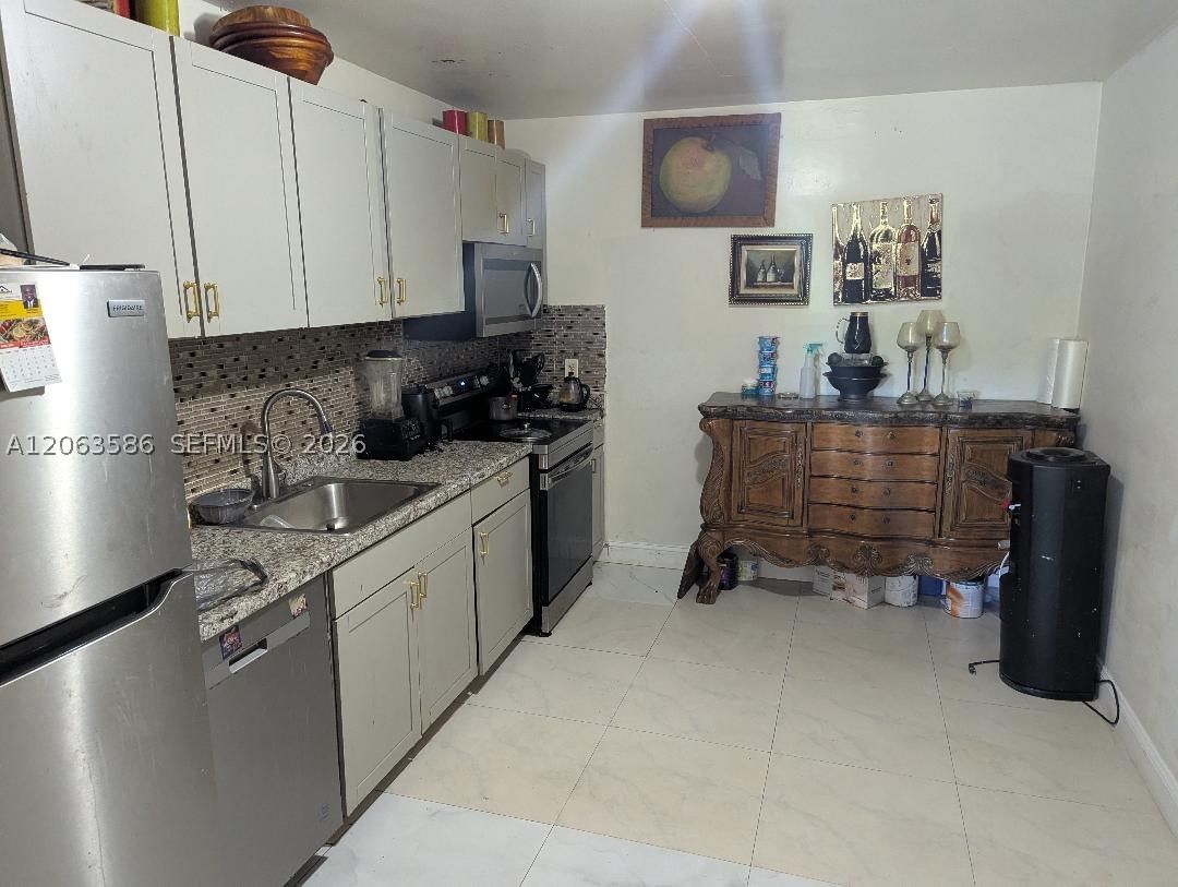 Real estate property located at 3206 47th Ave, Broward, Lake Forest Sec 4, West Park, FL