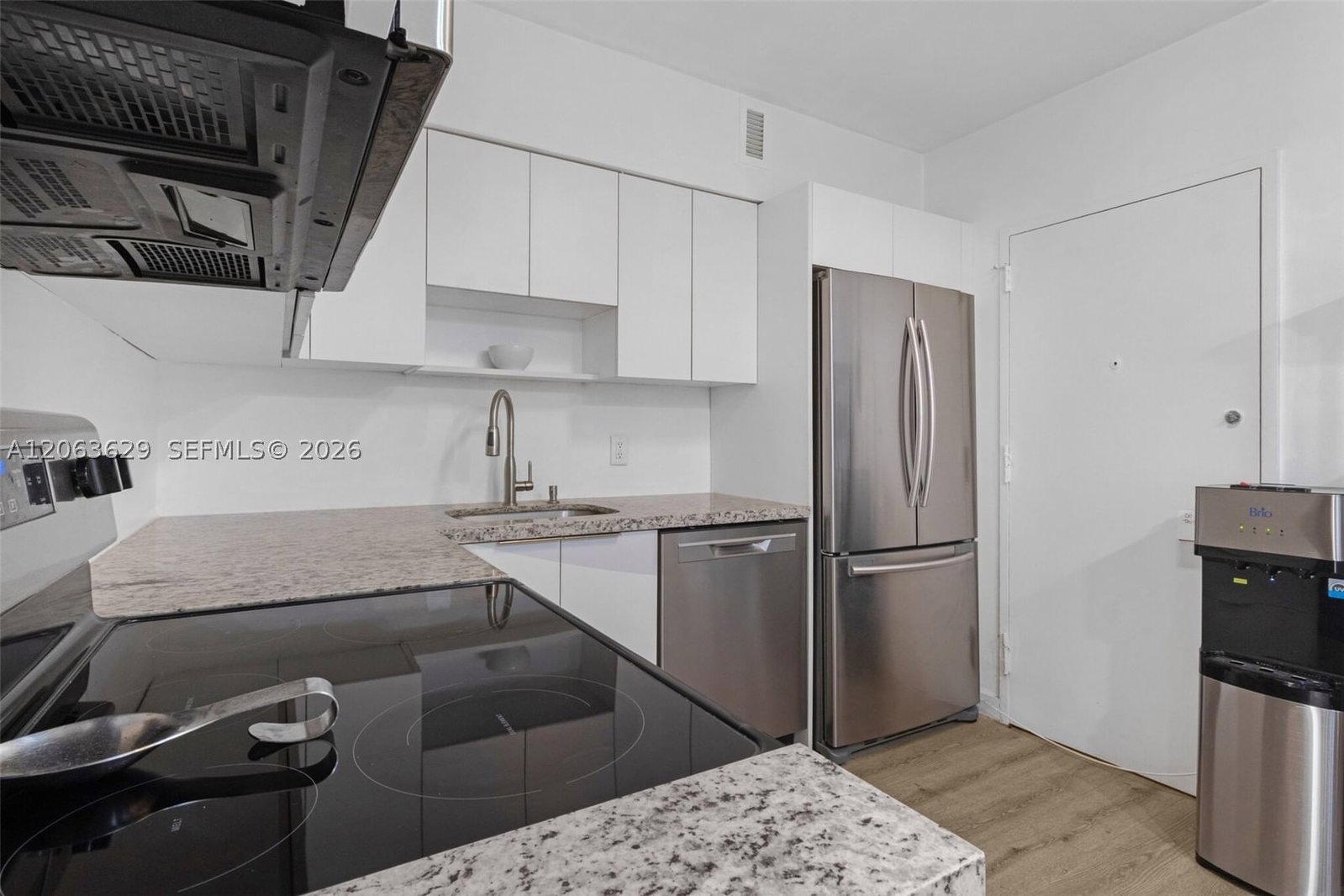 Real estate property located at 5700 Collins Ave #4C, Miami-dade, Seacoast 5700 Condo, Miami Beach, FL