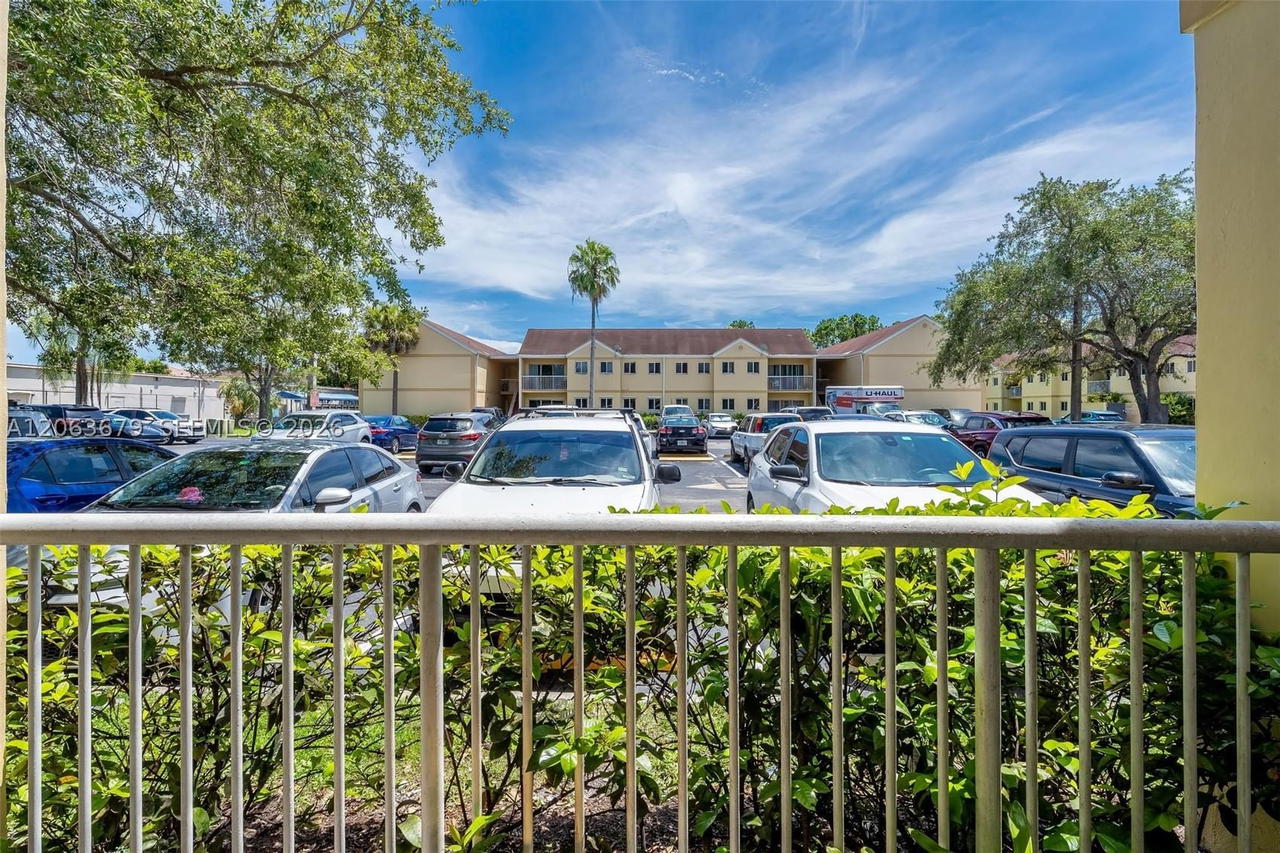 Real estate property located at , Miami-dade, Willow Walk Of Kendall Co, Miami, FL